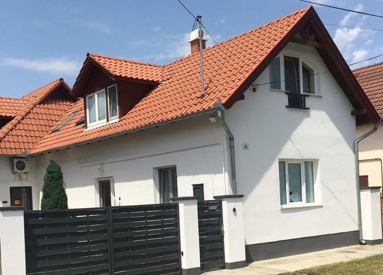 Bathory Apartments Hajdúszoboszló Exterior foto